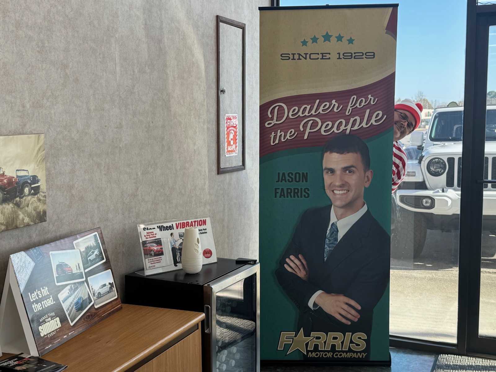 Used 2024 Nissan Rogue SV image 36