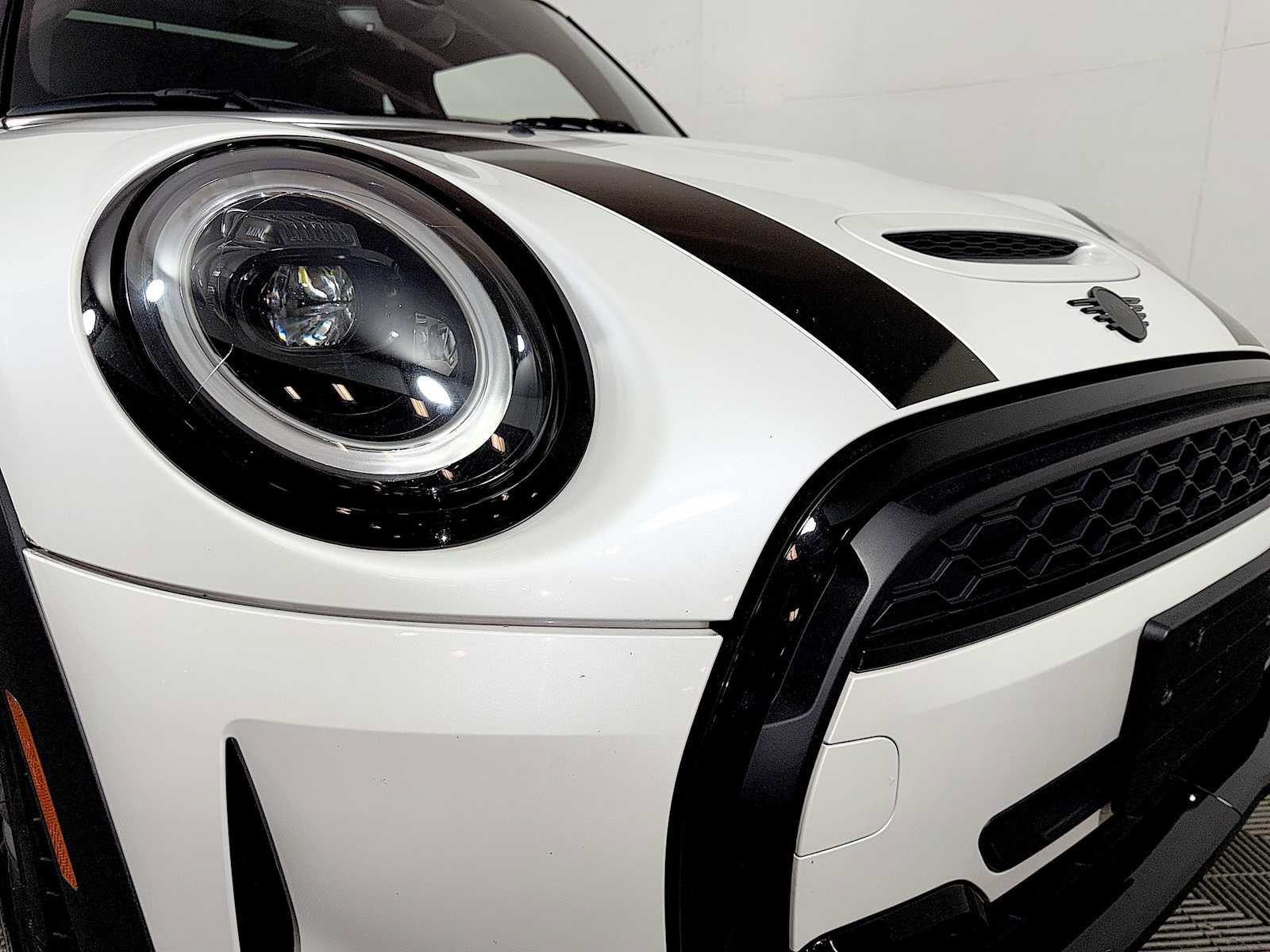 Used 2024 MINI Cooper S FWD image 25