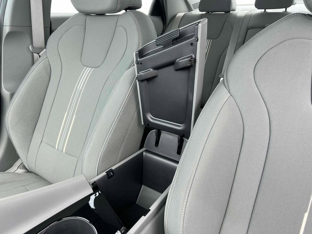 New 2024 Hyundai Elantra SEL w/ Convenience Package image 26
