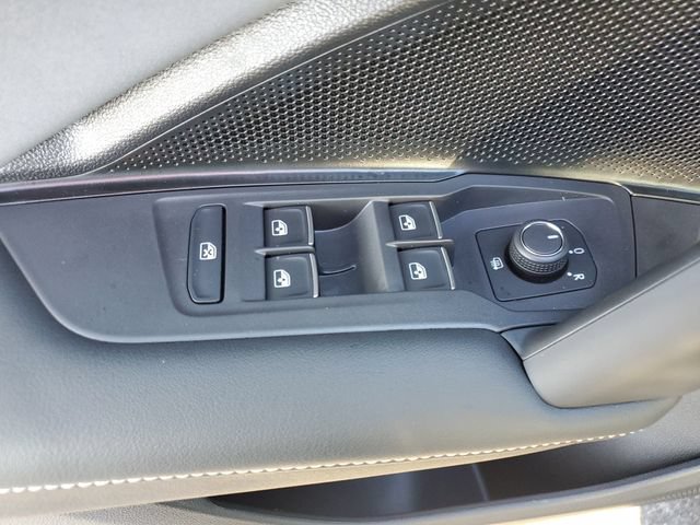 New 2026 Volkswagen Tiguan SE R-Line AWD/4WD image 16