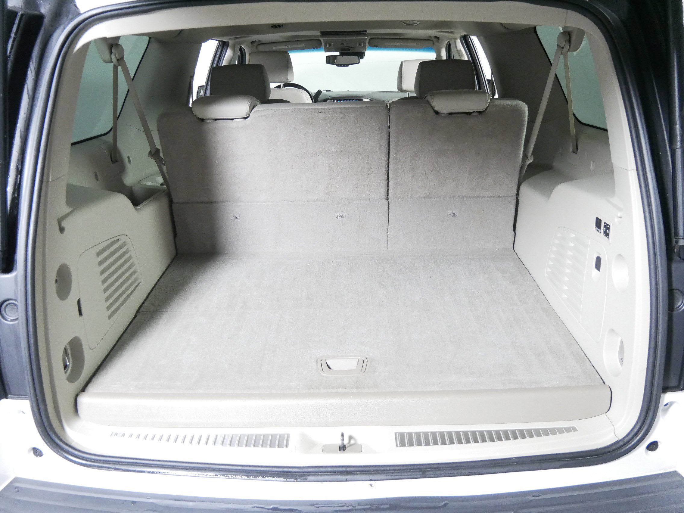 Used 2019 GMC Yukon XL Denali w/ Denali Ultimate Package image 18