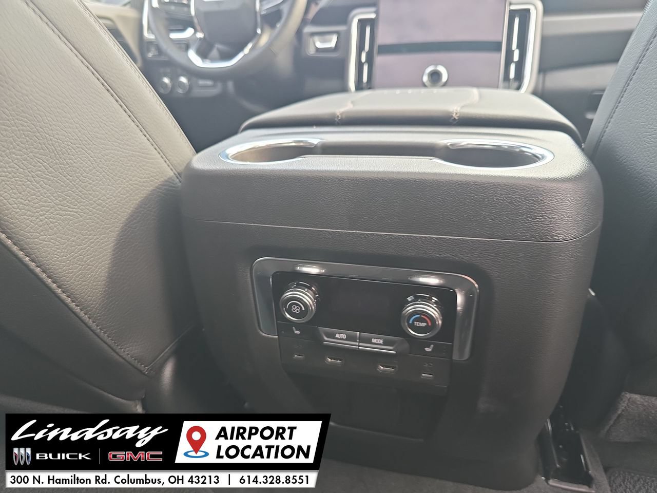 New 2026 GMC Yukon XL Denali w/ Denali Reserve Package AWD/4WD image 23
