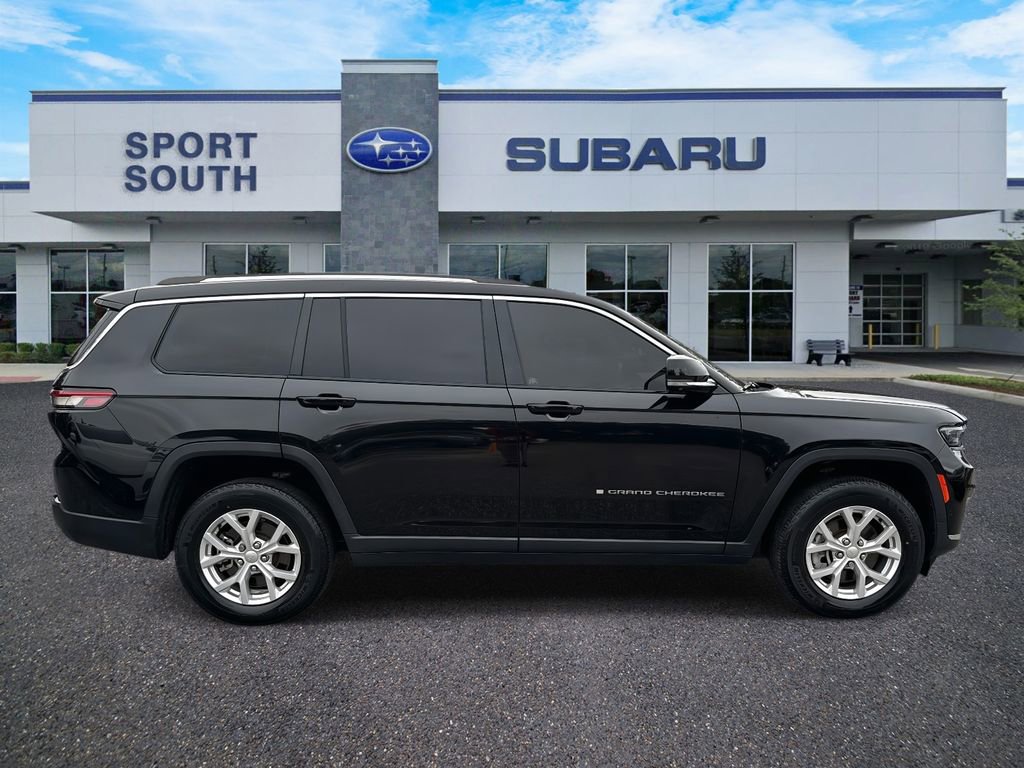 Used 2023 Jeep Grand Cherokee L Limited w/ Luxury Tech Group II image 2