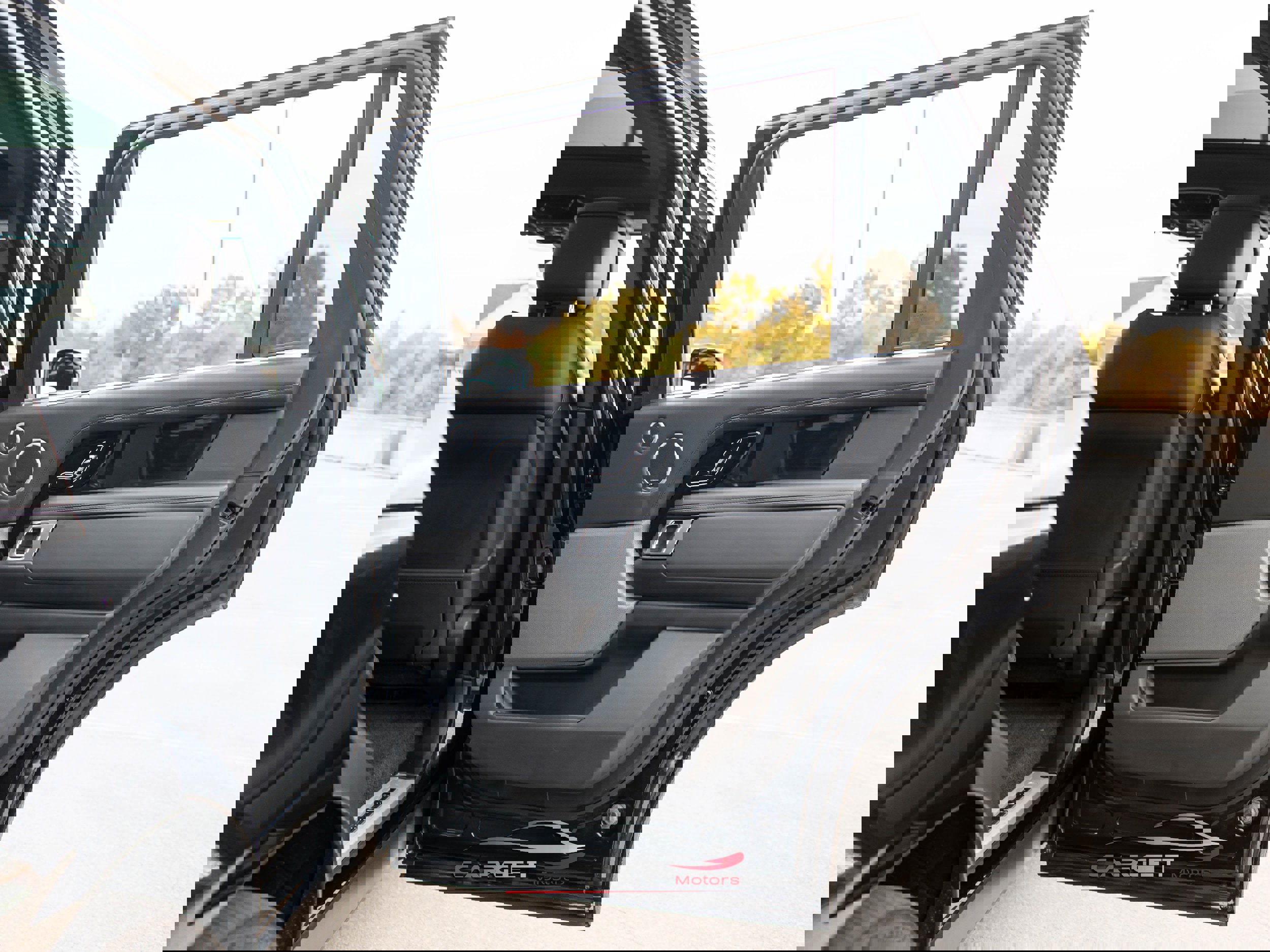 Used 2020 Land Rover Range Rover Long Wheelbase HSE image 42