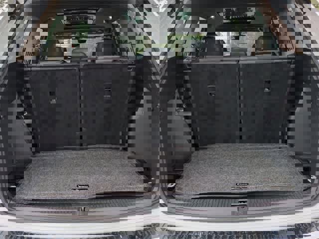 Used 2024 Volkswagen Atlas SEL Premium R-Line image 37