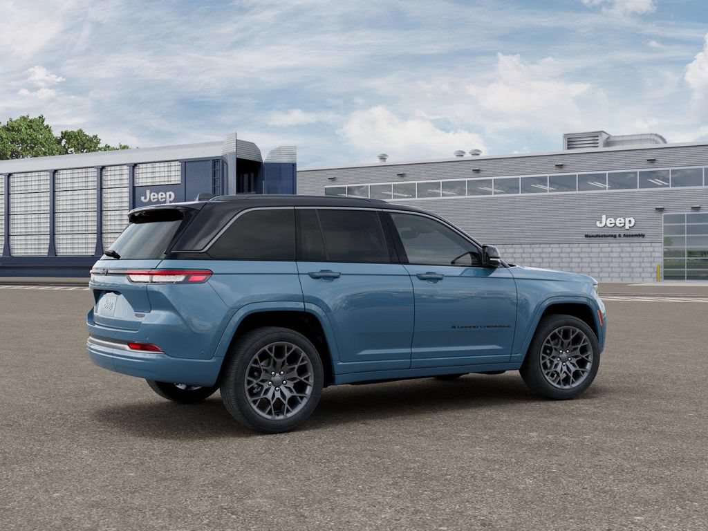 New 2026 Jeep Grand Cherokee Summit w/ Obsidian Package AWD/4WD image 4