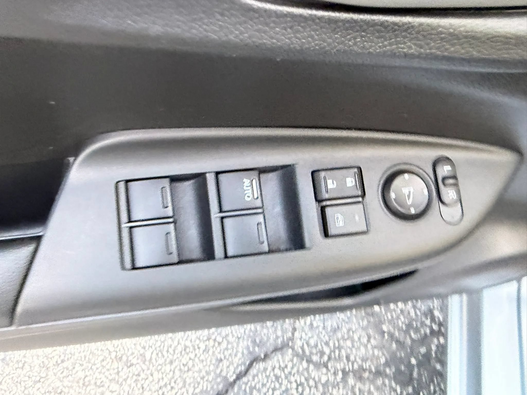 Used 2017 Honda Fit LX image 10