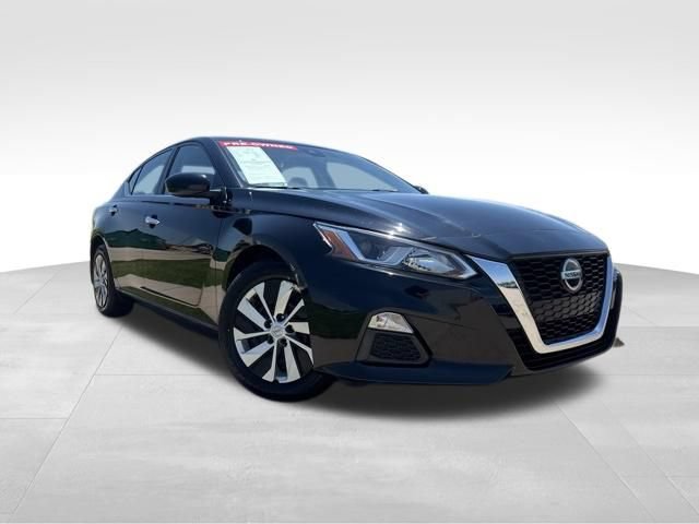 Used 2021 Nissan Altima 2.5 S w/ Driver Assist Package FWD image 2