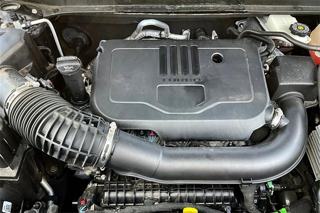 Used 2023 GMC Acadia SLE image 32