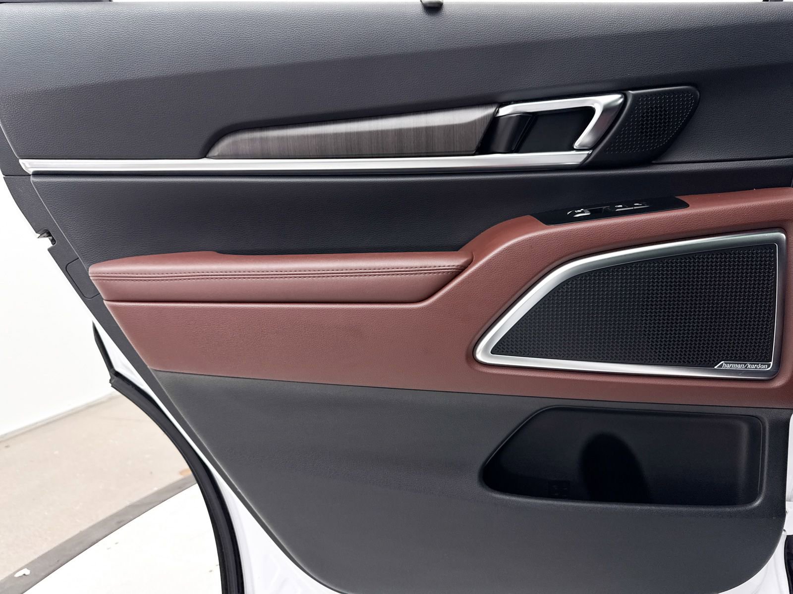 Used 2023 Kia Telluride SX Prestige image 35