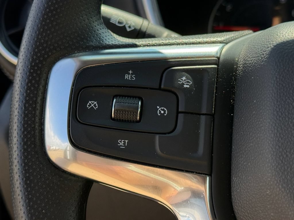 Used 2025 Chevrolet Blazer LT AWD/4WD image 16