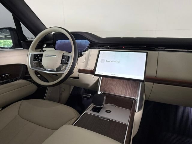 Used 2026 Land Rover Range Rover SE AWD/4WD image 18