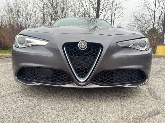 Used 2018 Alfa Romeo Giulia RWD image 7