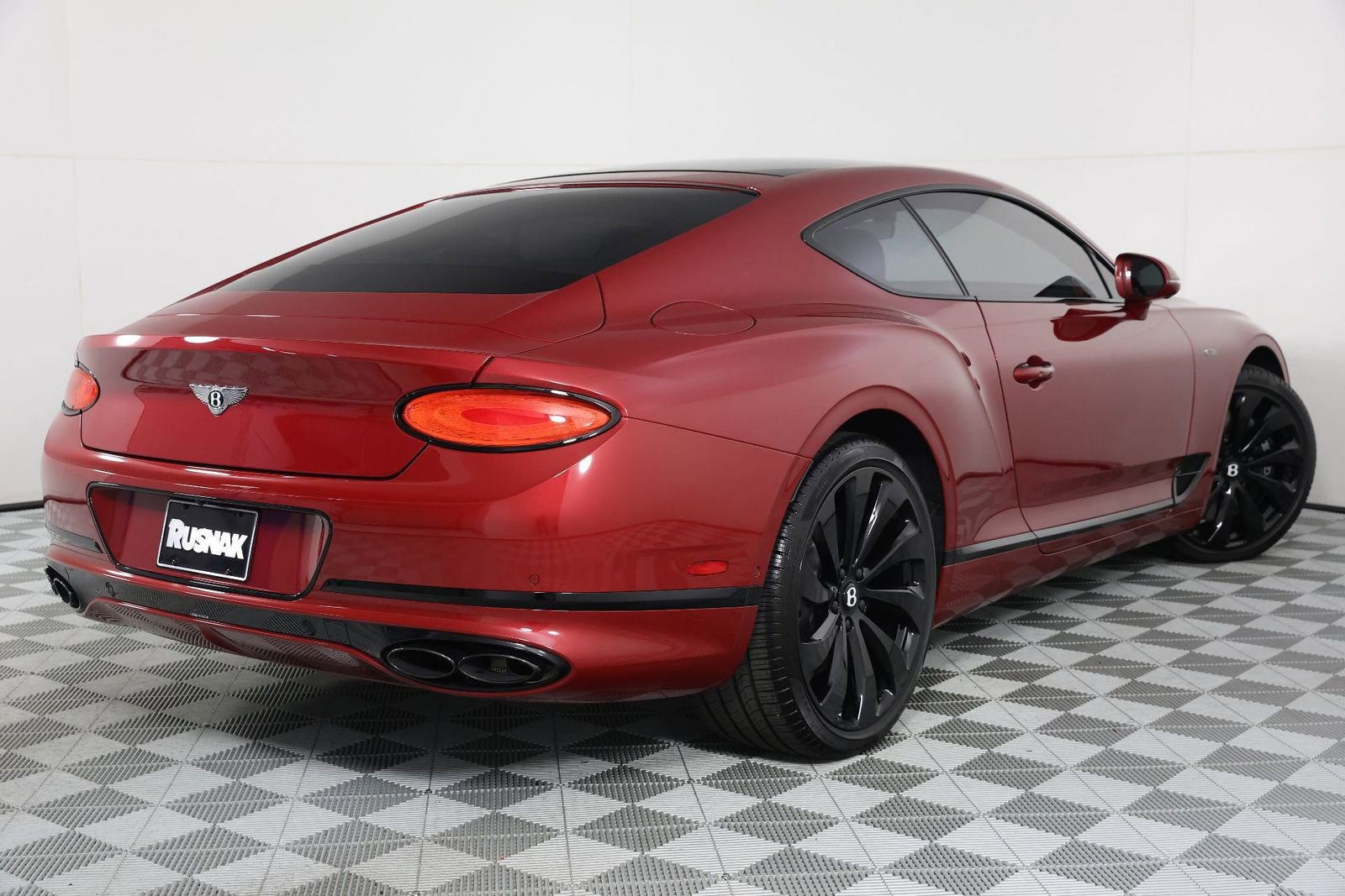 Used 2024 Bentley Continental GT AWD/4WD image 9