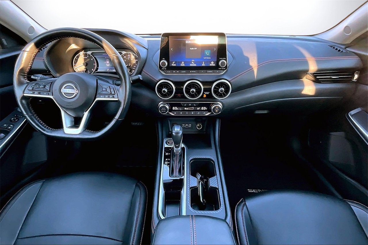 Used 2025 Nissan Sentra SR w/ SR Premium Package image 14