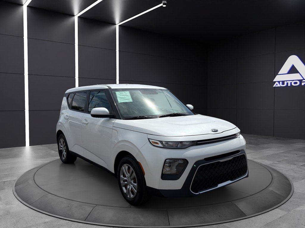 Used 2020 Kia Soul LX FWD image 3