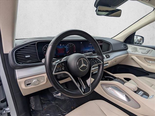 Used 2024 Mercedes-Benz GLS 450 4MATIC image 10