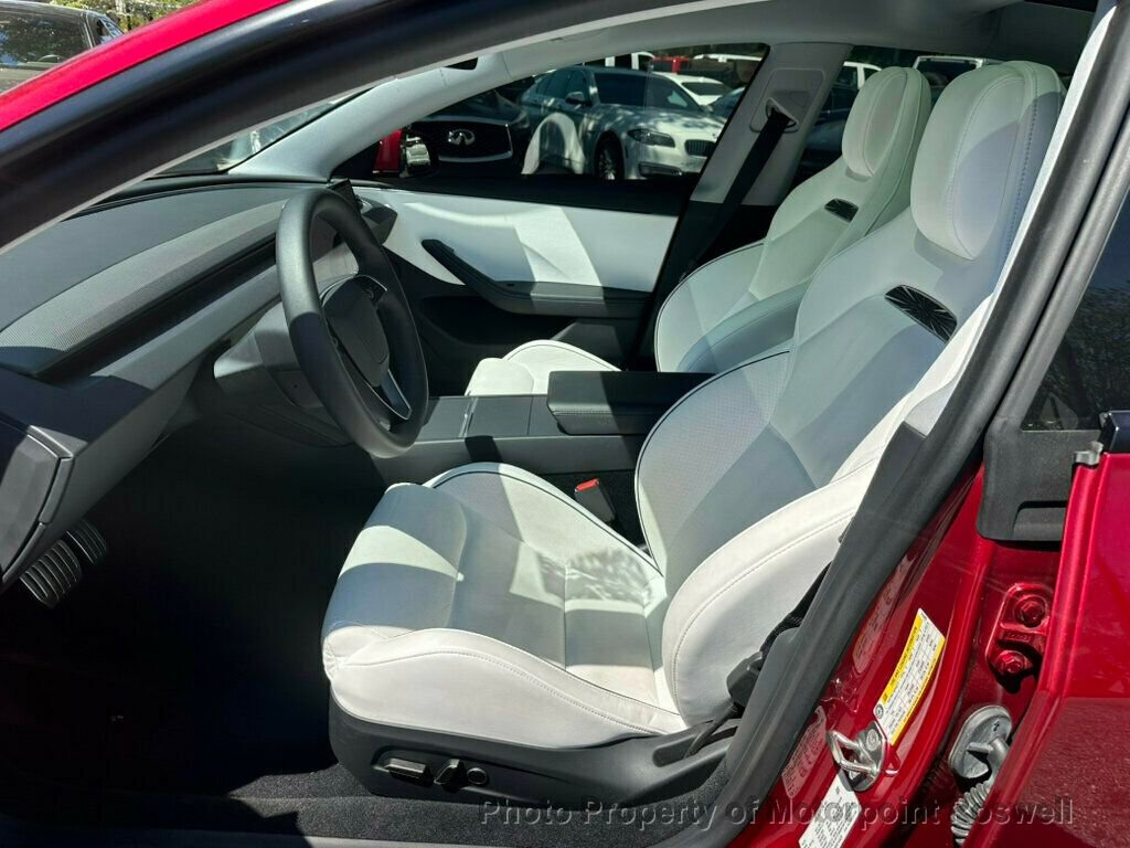 Used 2024 Tesla Model 3 Performance image 13