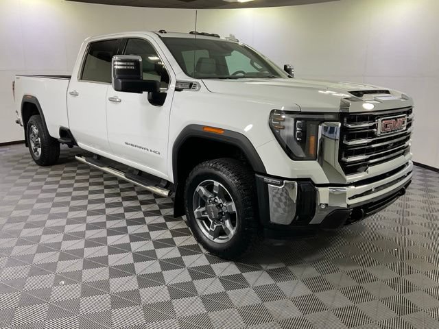 Used 2025 GMC Sierra 2500 SLT w/ SLT Convenience Package AWD/4WD image 3