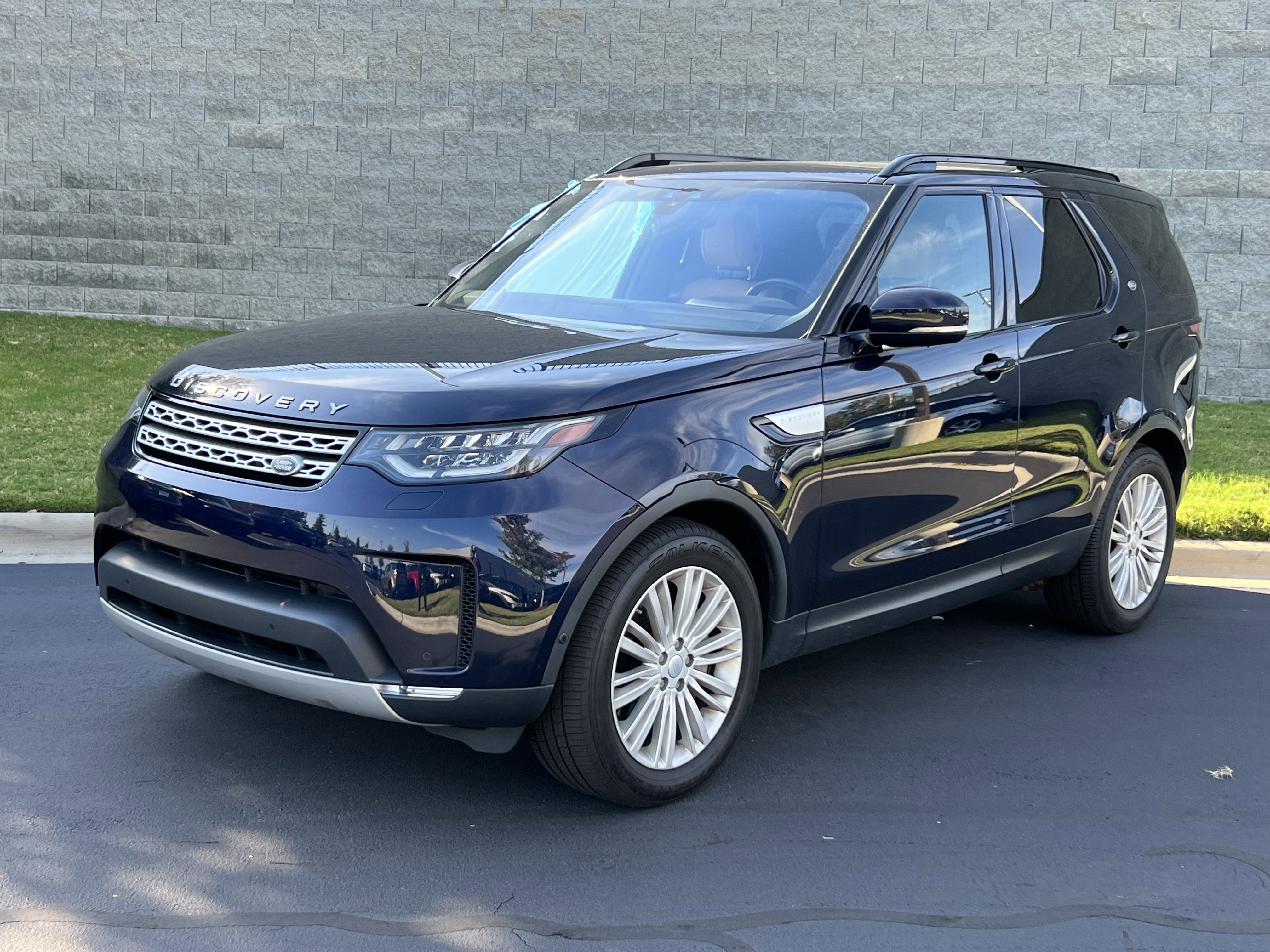 Used 2020 Land Rover Discovery HSE