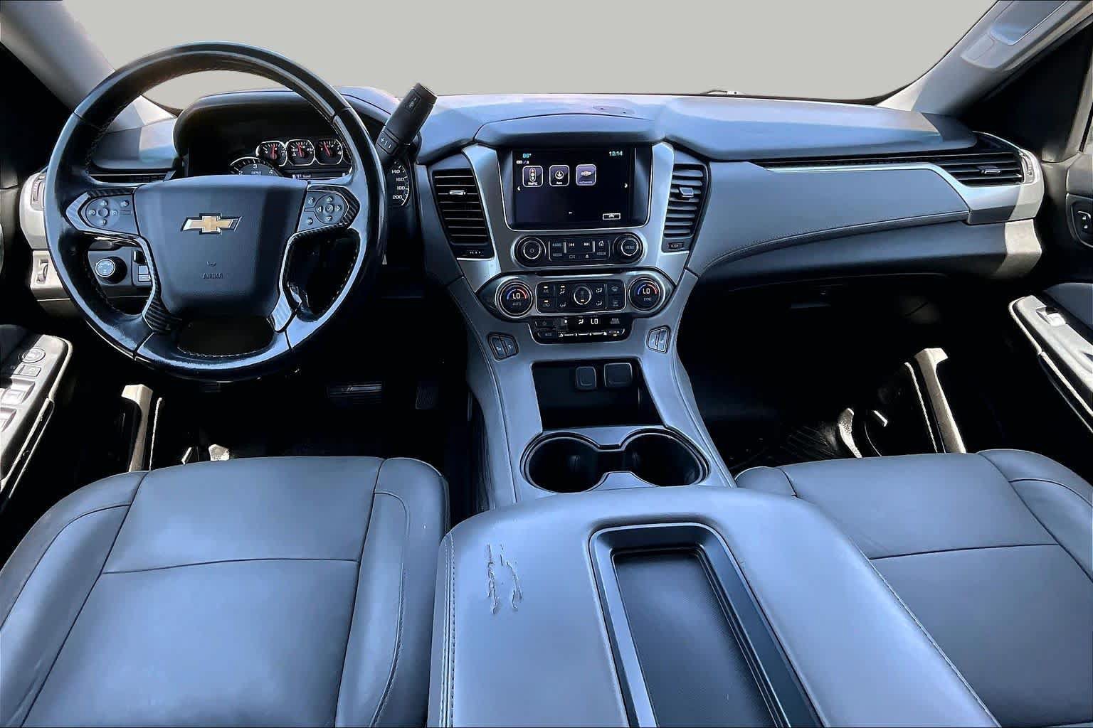 Used 2018 Chevrolet Suburban LT AWD/4WD image 15