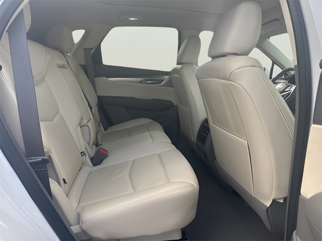 Certified 2022 Cadillac XT5 Premium Luxury w/ Technology Package image 18