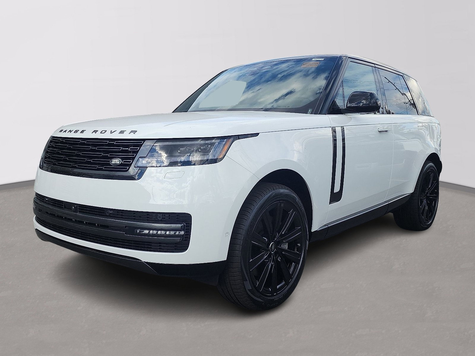 New 2025 Land Rover Range Rover SE
