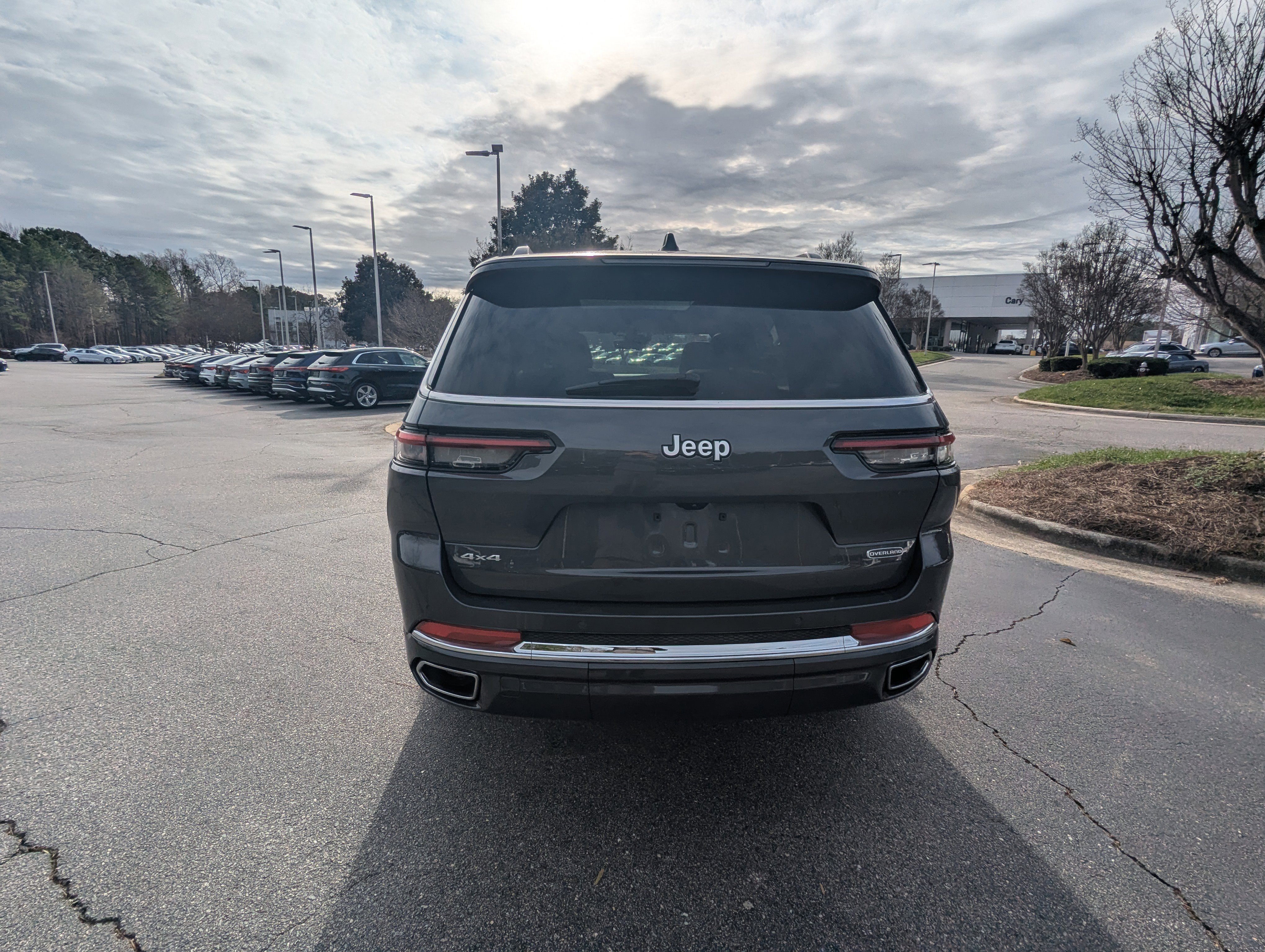 Certified 2024 Jeep Grand Cherokee L Overland w/ Trailer Tow Package image 6