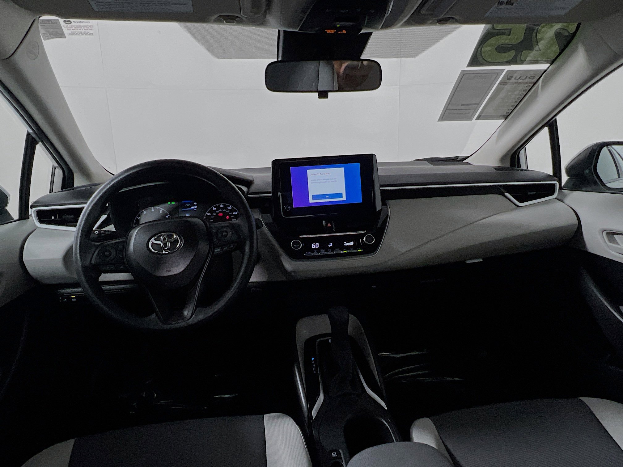 Used 2025 Toyota Corolla LE w/ Convenience Package FWD image 30
