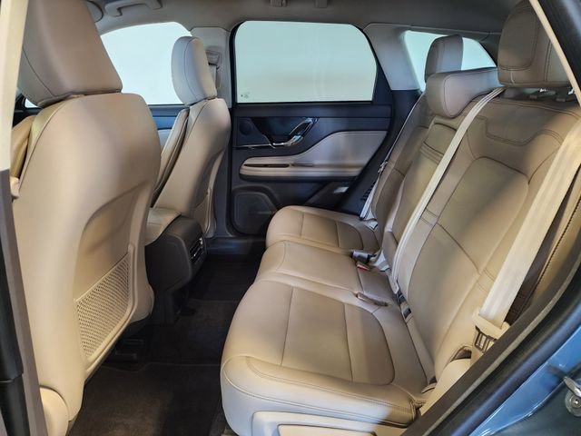 Used 2023 Lincoln Corsair FWD image 12