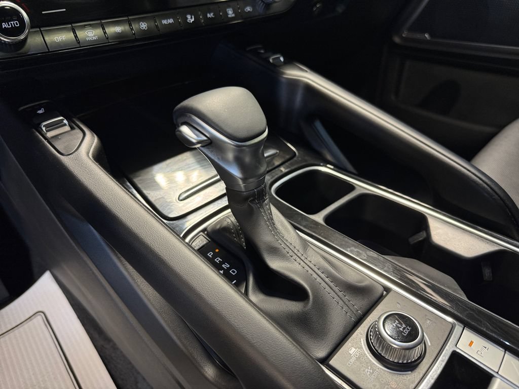 Certified 2024 Kia Telluride S w/ S Sunroof Package AWD/4WD image 21