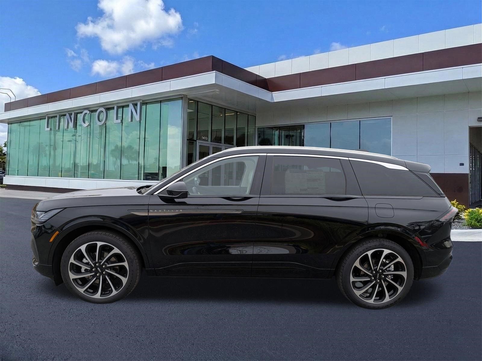 New 2026 Lincoln Nautilus Black Label image 8