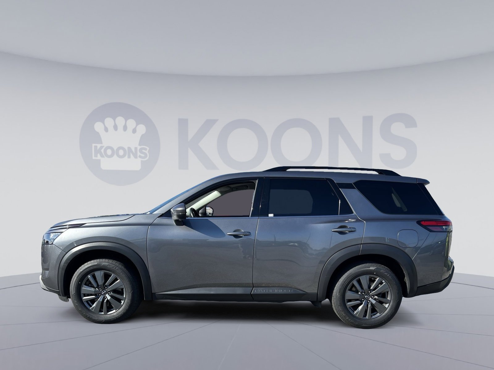 Used 2024 Nissan Pathfinder SV FWD image 13