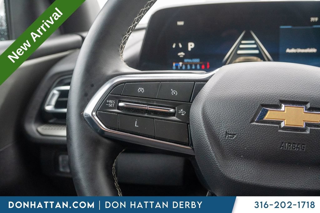 Used 2025 Chevrolet Traverse LT w/ LPO, Floor Liner Package FWD image 9