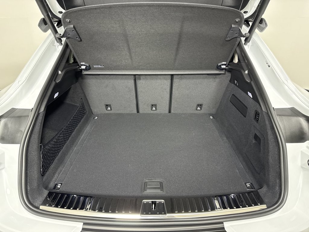 New 2026 Porsche Cayenne Turbo GT AWD/4WD image 21