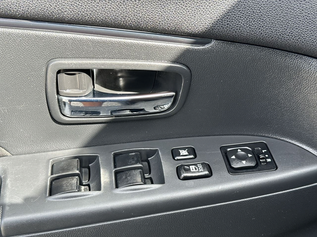 Used 2023 Mitsubishi Outlander Sport LE AWD/4WD image 21