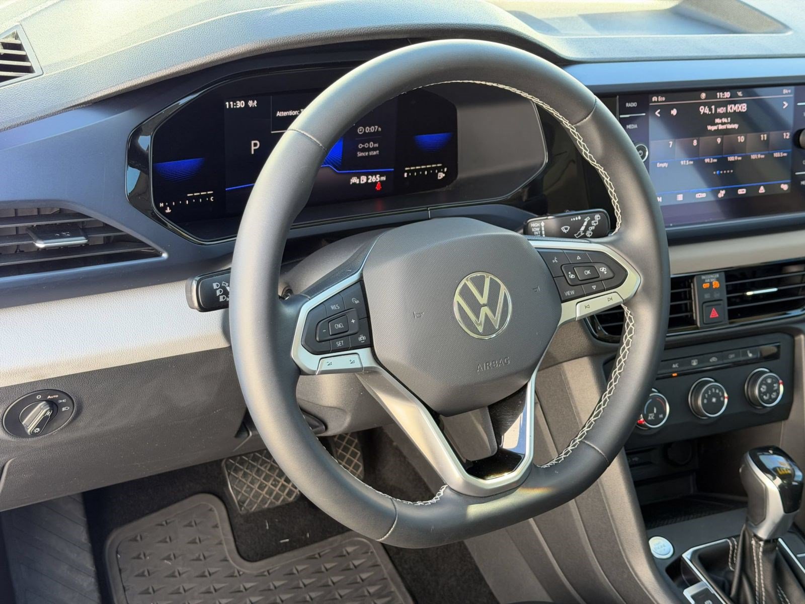 Used 2022 Volkswagen Taos SE FWD image 26