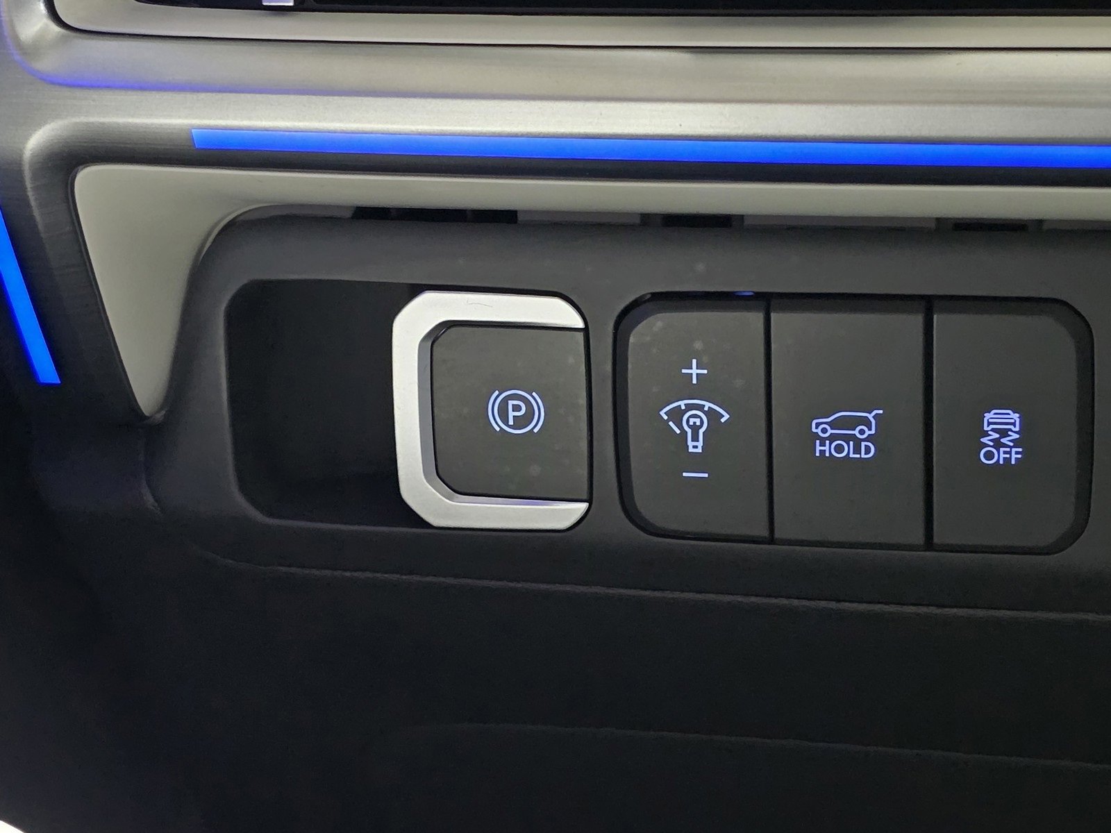 Certified 2025 Hyundai Santa Fe Limited image 35