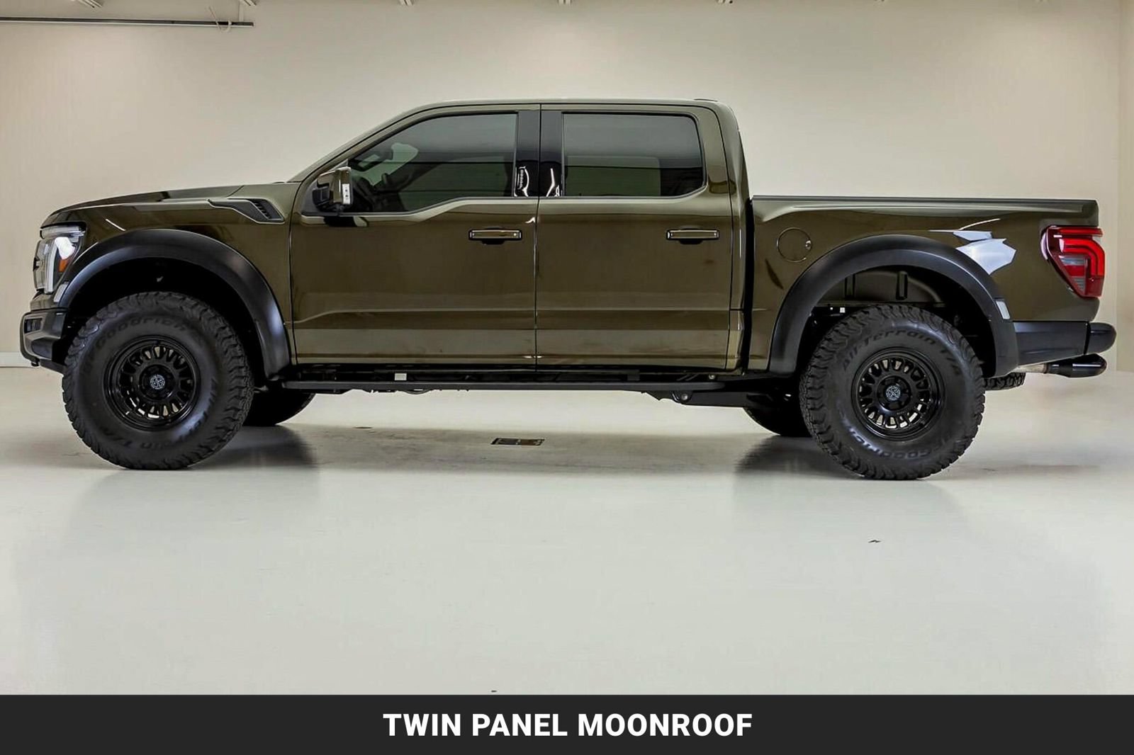 Used 2024 Ford F150 Raptor w/ Equipment Group 803A Raptor R AWD/4WD image 6