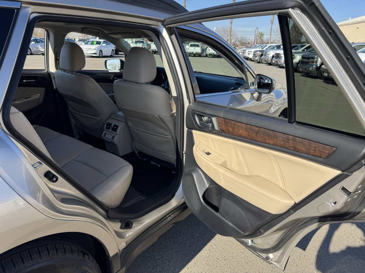 Used 2019 Subaru Outback 2.5i Limited image 16