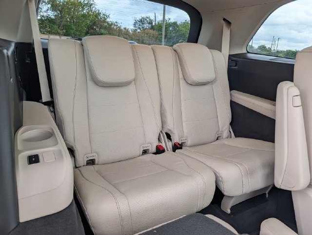 Used 2020 Mercedes-Benz GLS 450 4MATIC image 24