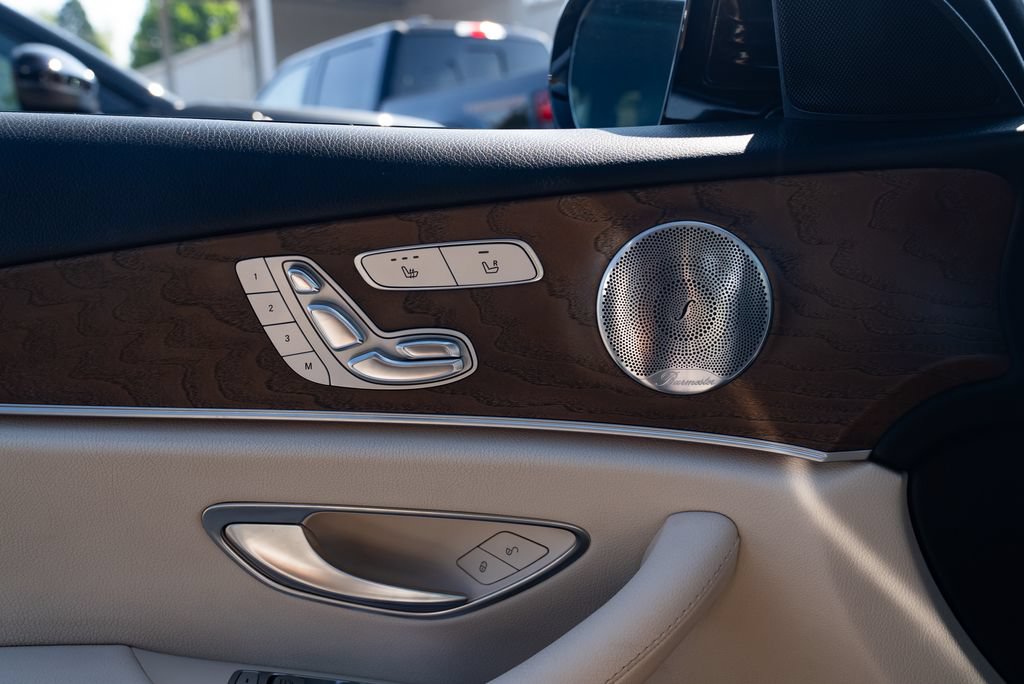 Used 2019 Mercedes-Benz E 300 image 17
