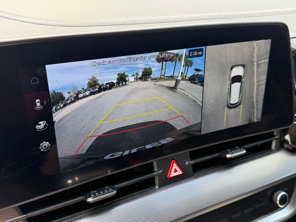 Used 2025 Kia Sportage SX image 19