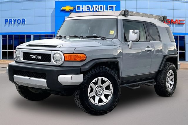 Used 2014 Toyota FJ Cruiser 4WD w/ Convenience Package image 3