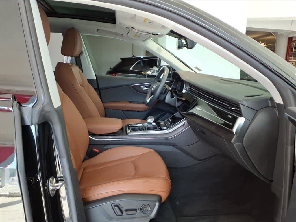Used 2023 Audi Q8 Premium Plus w/ Premium Plus Package image 21