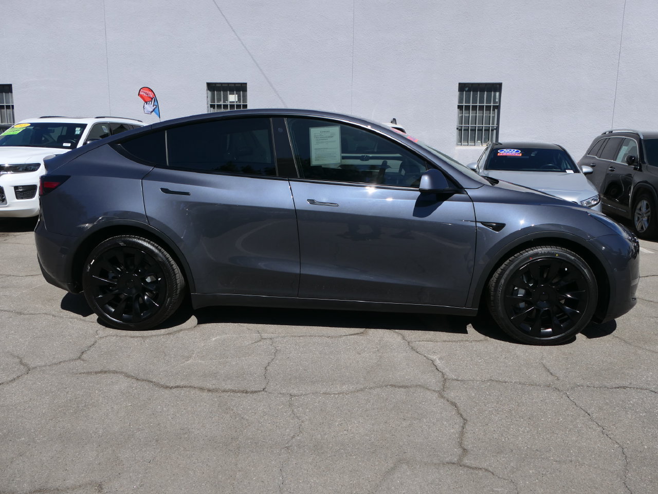 Used 2021 Tesla Model Y Long Range AWD/4WD image 2