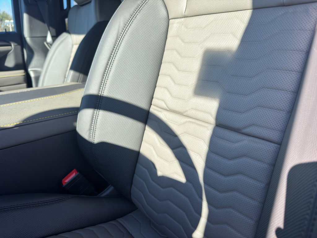 New 2026 Chevrolet Silverado 1500 ZR2 image 24