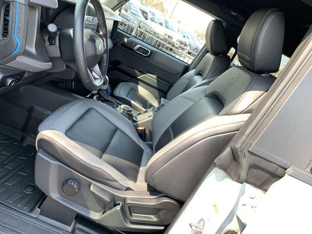 Used 2024 Ford Bronco Black Diamond image 18