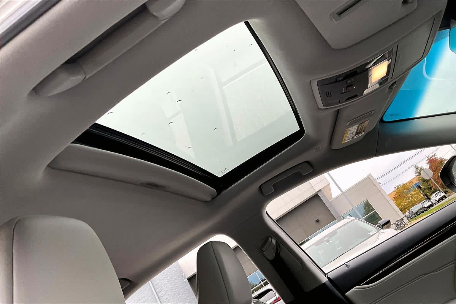 Used 2019 Lexus RX 350 AWD w/ Navigation Package image 14