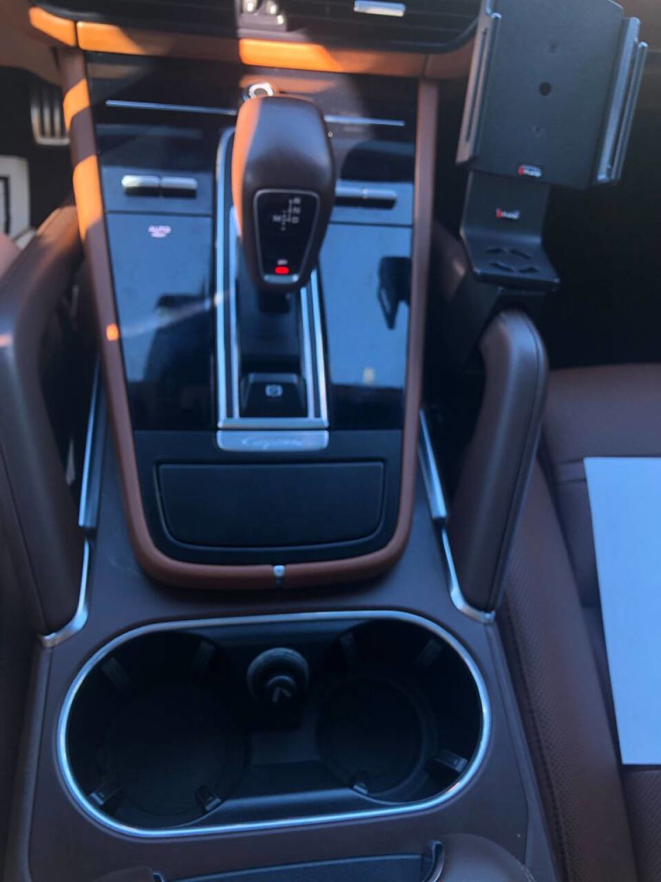 Used 2019 Porsche Cayenne Turbo w/ Sportdesign Package image 32